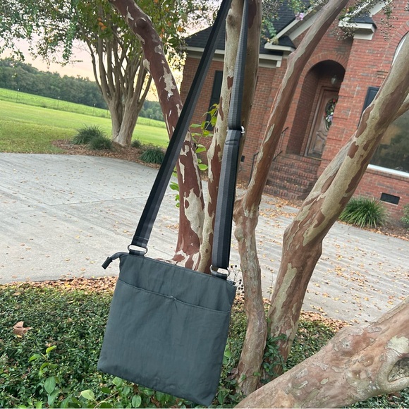 BAGGALLINI Gray Crossbody - Picture 11 of 11